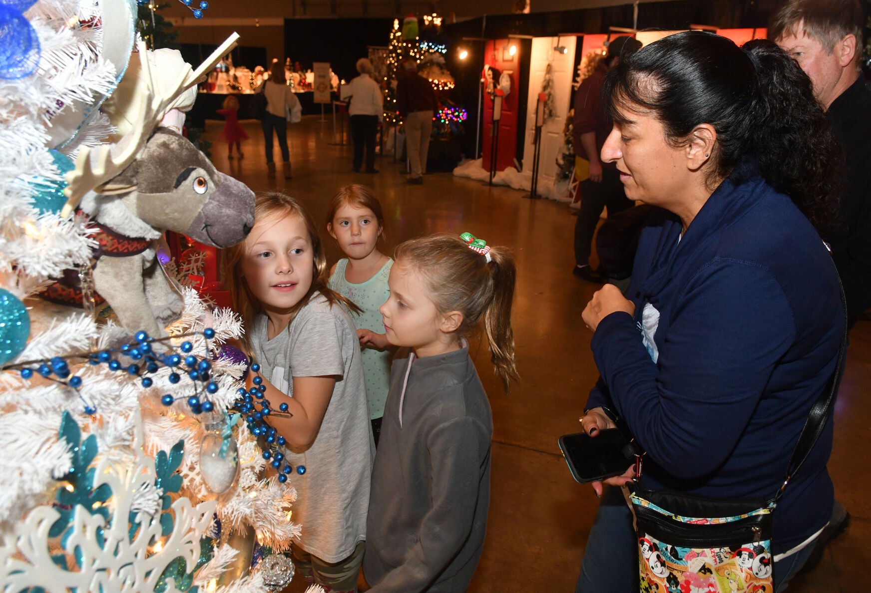 Festival of Trees "Christmas Around the World".
